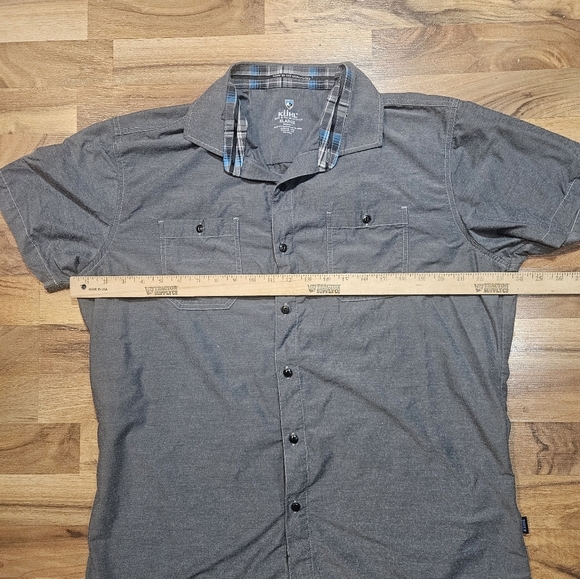 KÜHL Men’s XL Short Sleeve Button Down Shirt Gray Tapered Fit - Picture 4 of 9